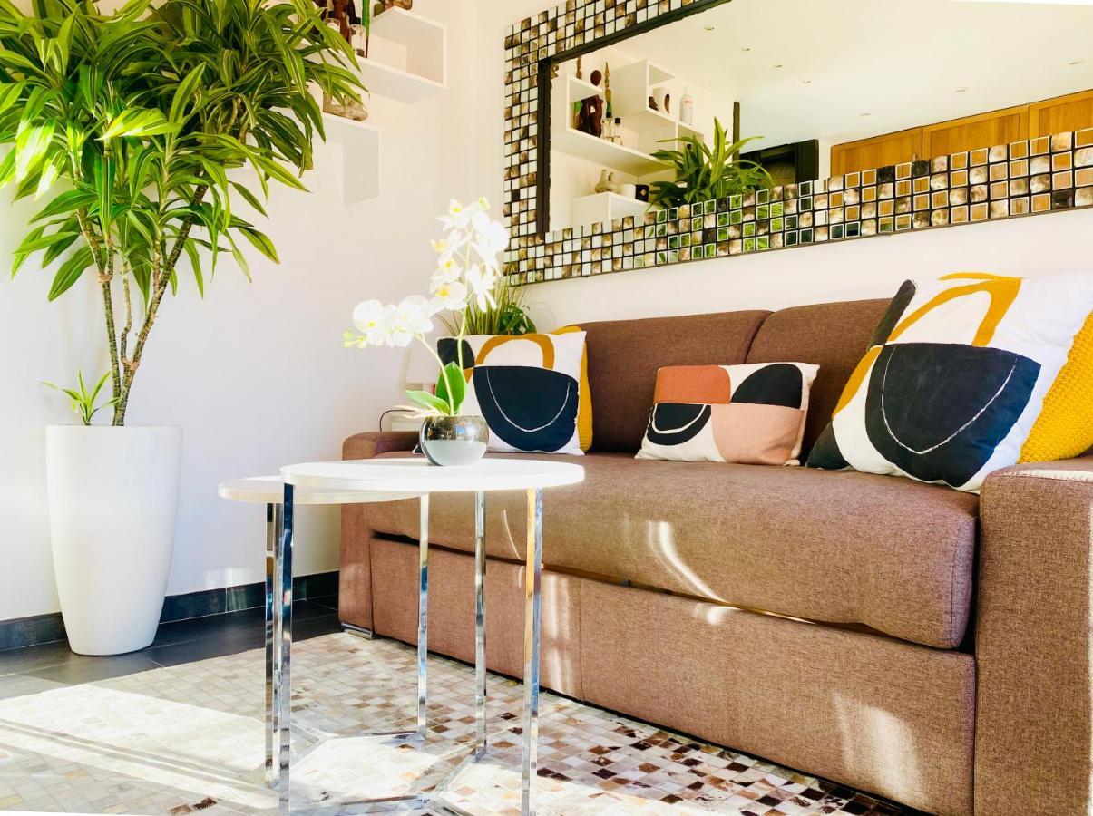 Un Nid A Saint Tropez Apartment Exterior foto