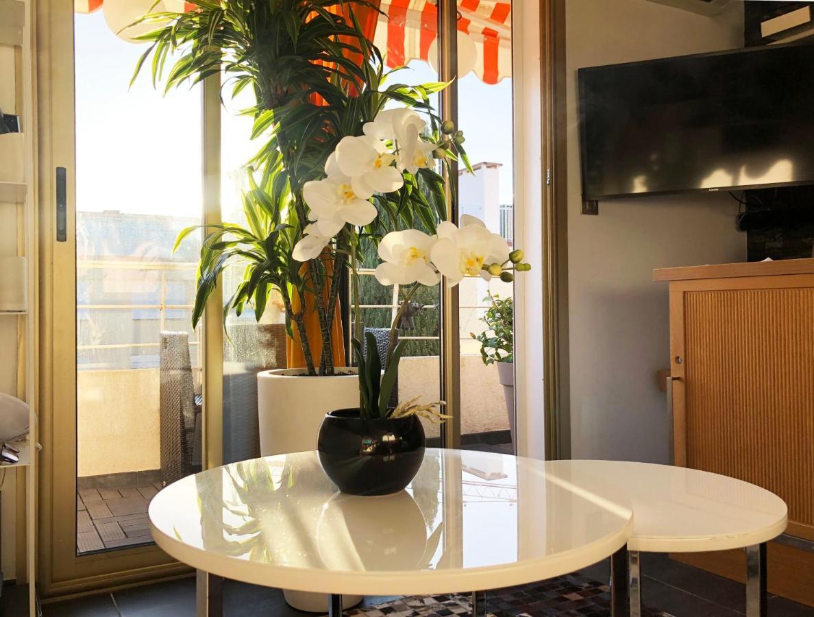 Un Nid A Saint Tropez Apartment Exterior foto